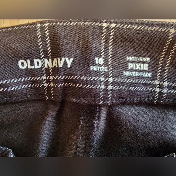 Old Navy Pixie Pants - Picture 2 of 3